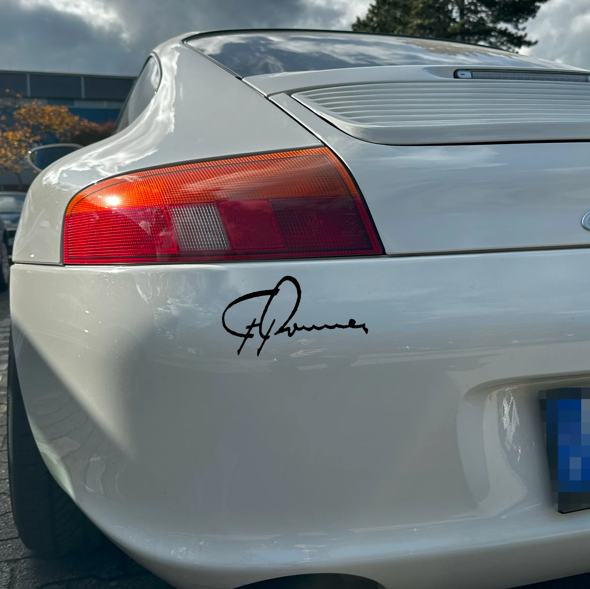 [521-003] Vinyl-Sticker "Ferdinand Porsche Unterschrift" (Weiß)